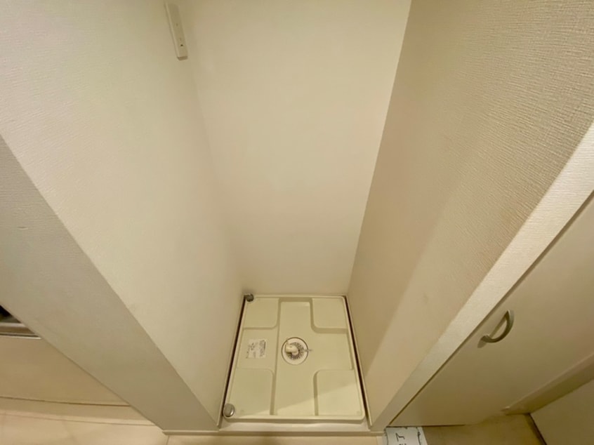 洗濯機置場 リブリ・平安通