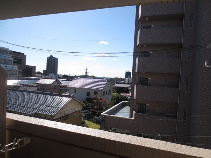 室内からの展望 アイルモネ山手