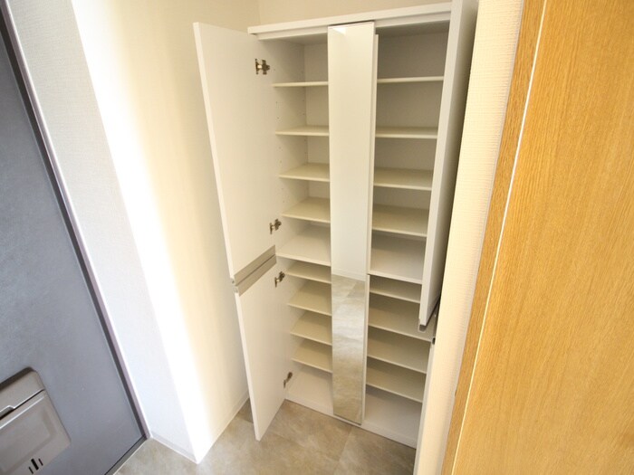 靴箱 アーバンドエル八事石坂　西棟