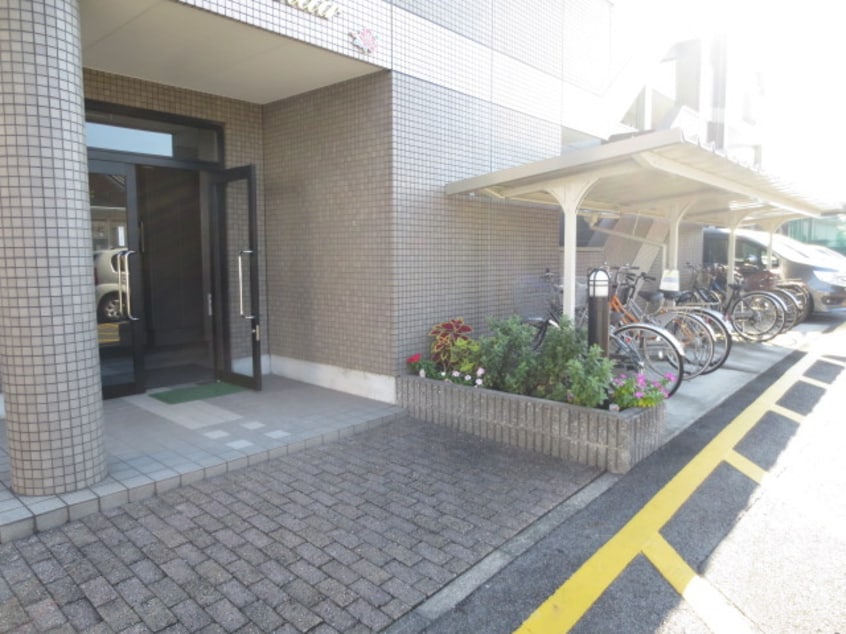 エントランス部分 シャンテクレア