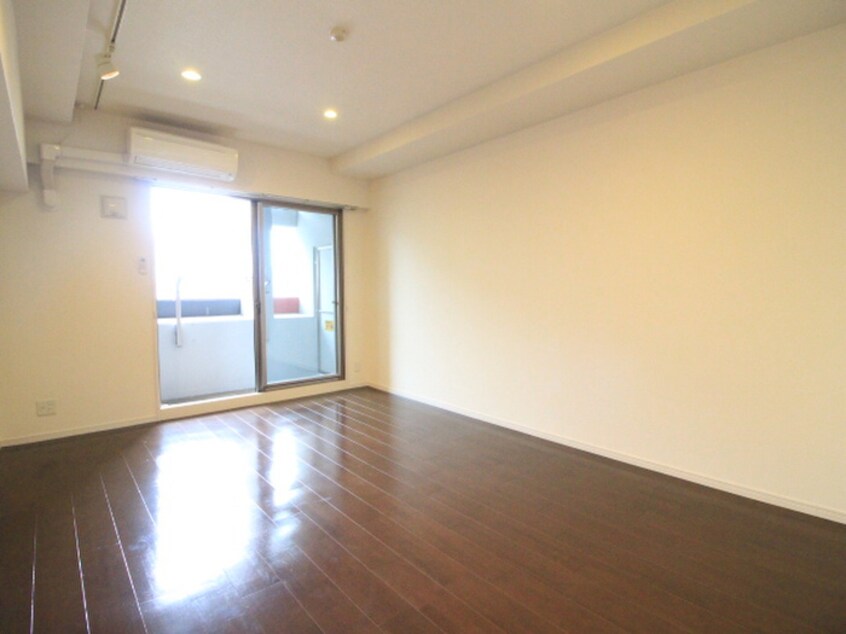 居室 ドゥーエ千種