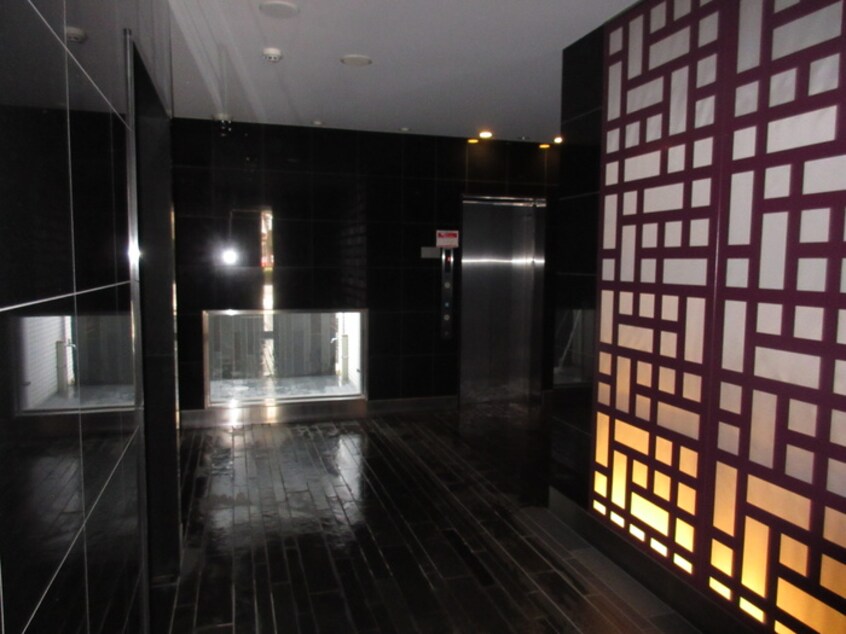 エントランス部分 ドゥーエ千種