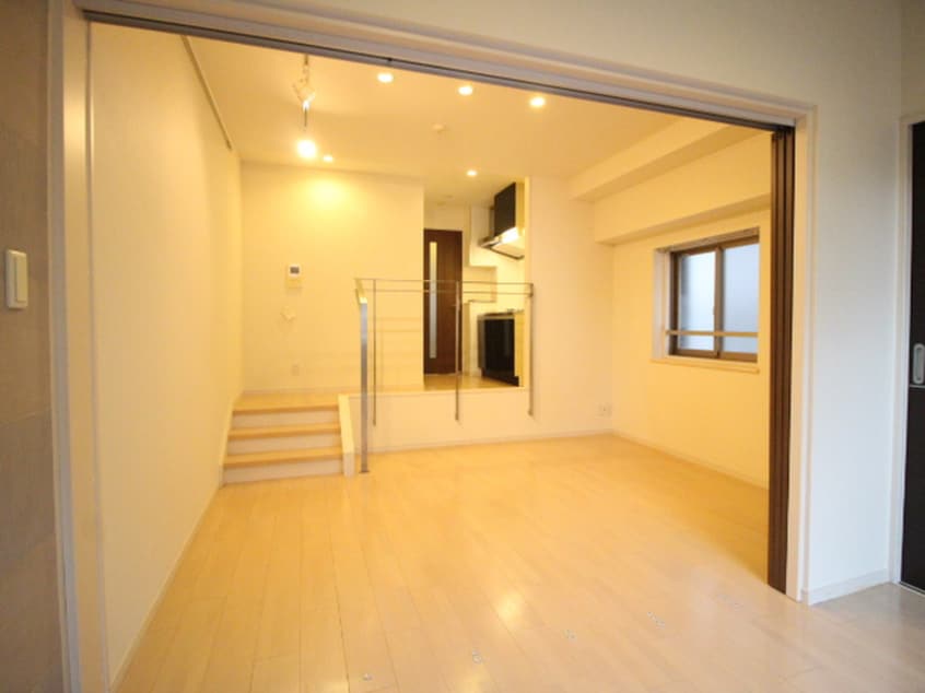 居室 ドゥーエ千種