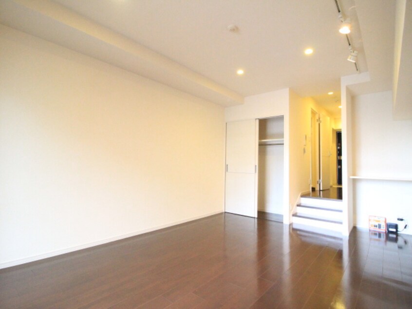 居室 ドゥーエ千種