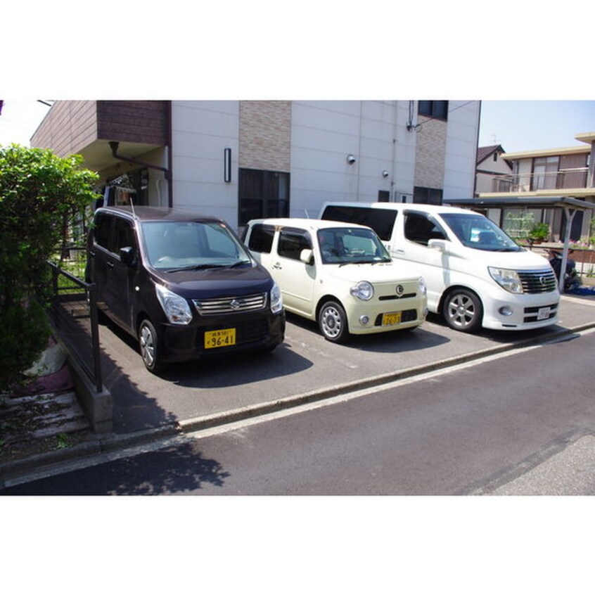 駐車場 ビレッジサカエ