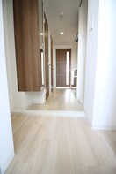 玄関 ドゥナーレ辻町