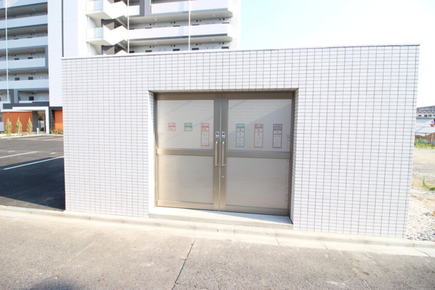 建物設備 ドゥナーレ辻町