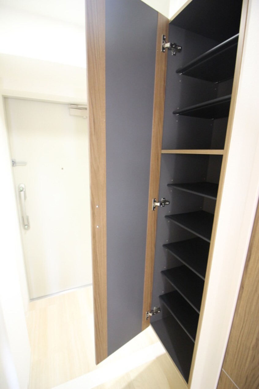 靴箱 ドゥナーレ辻町