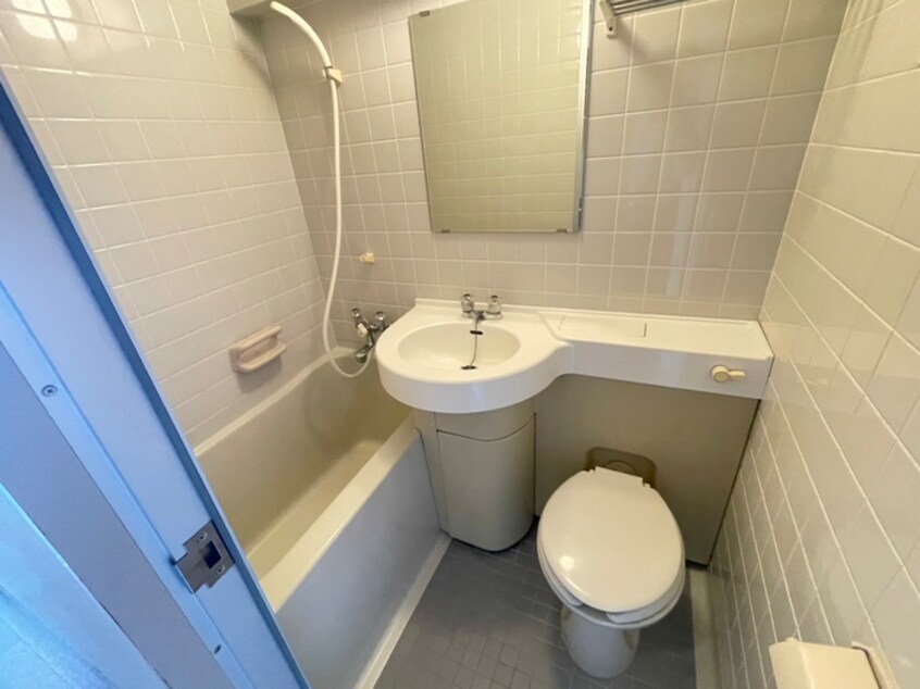 バス／シャワールーム等 ファミ－ル３１０