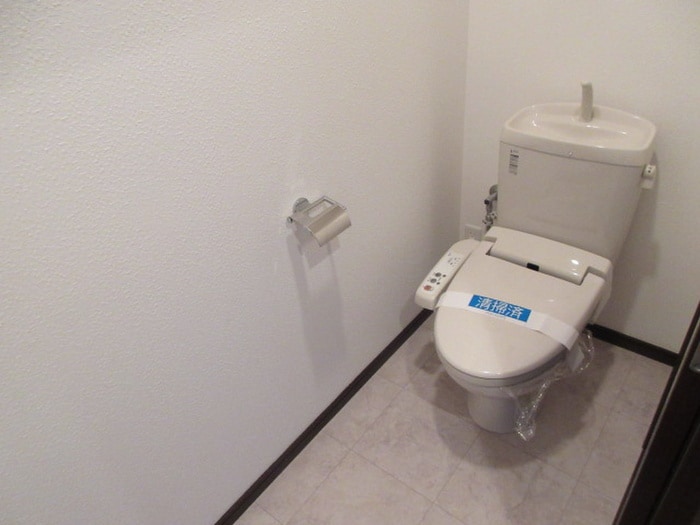 トイレ ラ・メゾン東山