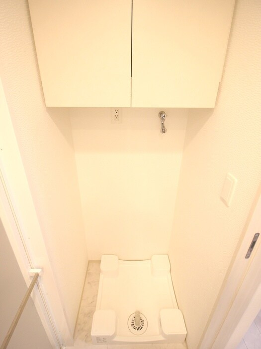 洗濯機置場 ｴｽﾃﾑﾌﾟﾗｻﾞ名古屋UX(802)