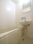 バス／シャワールーム等 ラヴィンマ－ブル