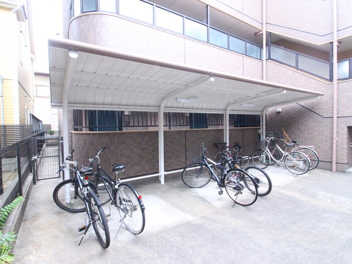 駐輪場 クレセント