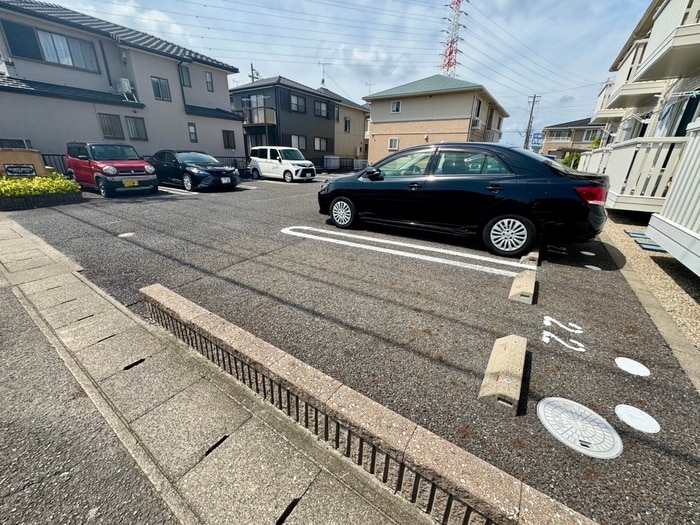 駐車場 グランモア一ツ木Ｃ棟