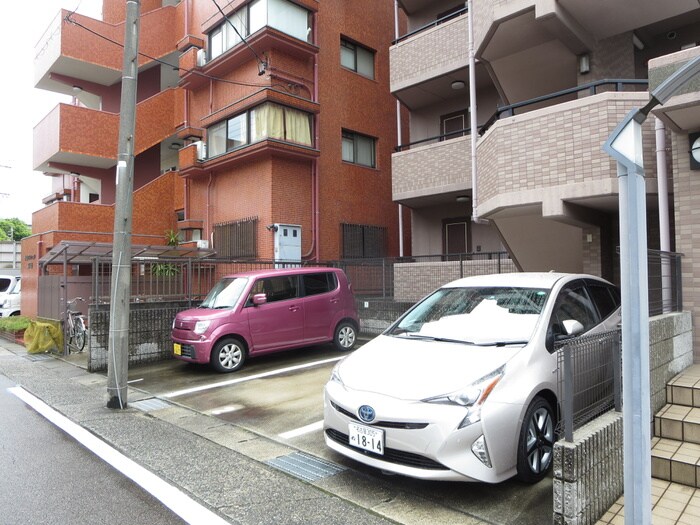 駐車場 シャトルヨシモ