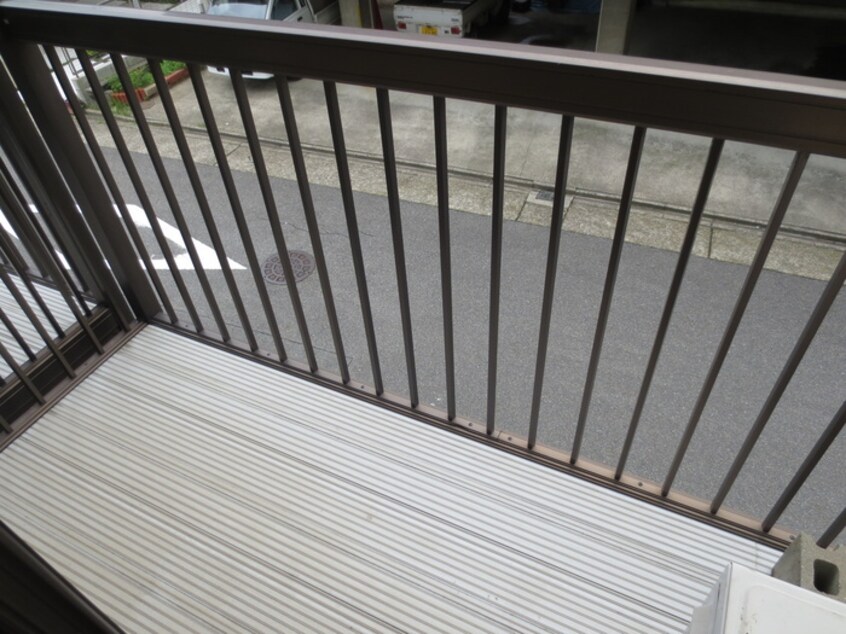 ベランダ・バルコニー ハイツイズミ