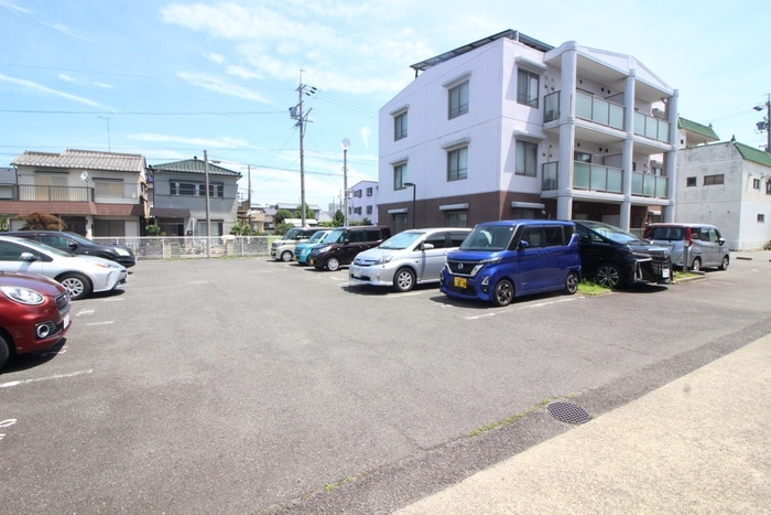 駐車場 ダイヤモンド岩倉