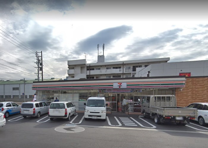 セブンイレブン(コンビニ)まで249m Alivis金山East