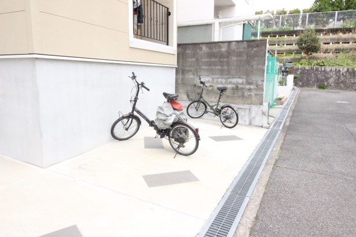 駐輪場 mimollet arimatsu