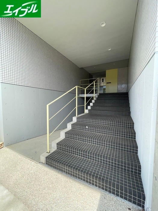 エントランス部分 ＦＵＬＬＨＯＵＳＥ