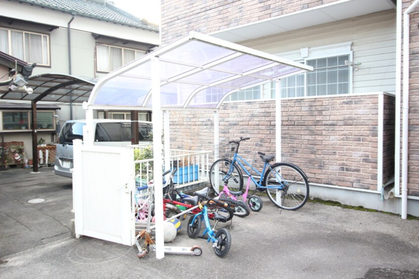 駐輪場 ファミ－ユコ－トＹｓ