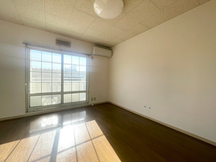 居室 AME　YAKIYAMA