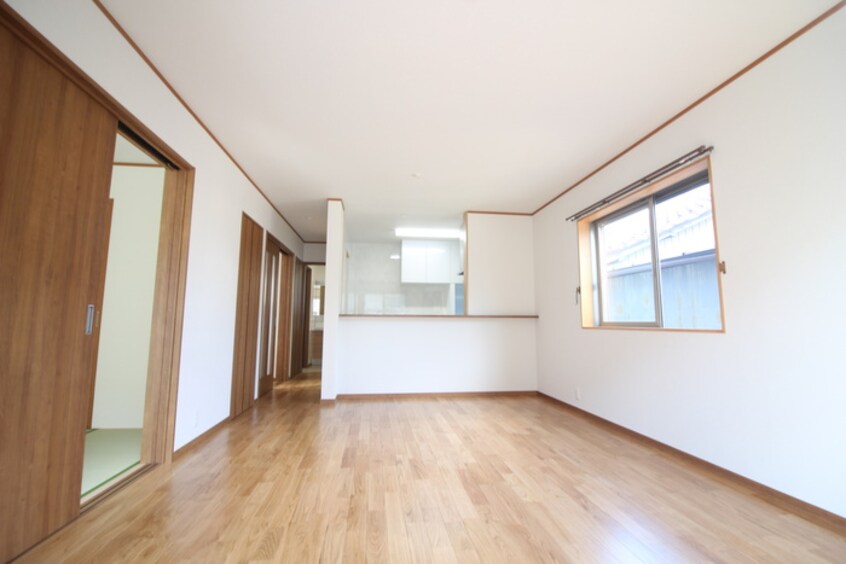 居室 尾崎町上田66貸家