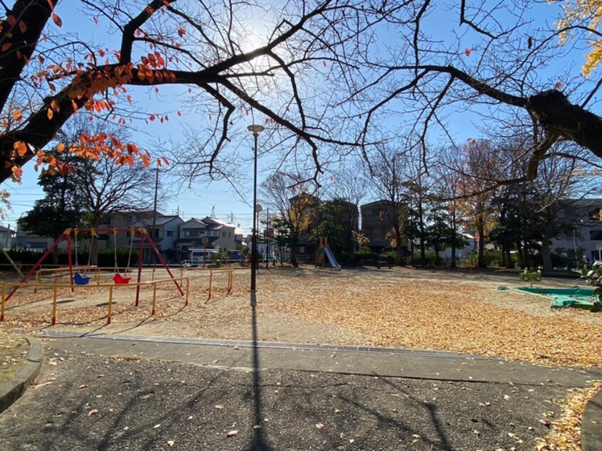 瓦田公園(公園)まで177m シェソワ八社