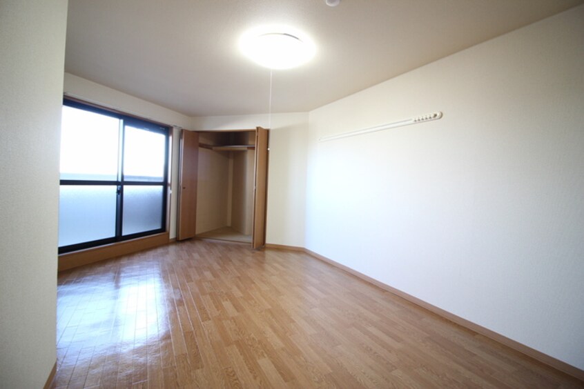 居室 アートプレイスＴ２