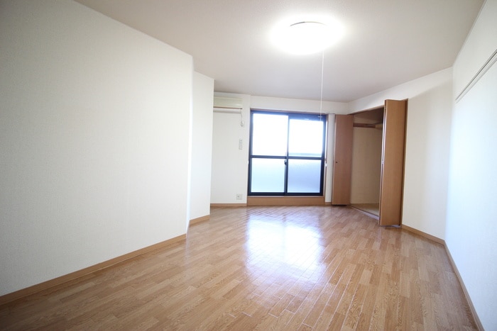 居室 アートプレイスＴ２