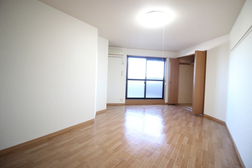 居室 アートプレイスＴ２