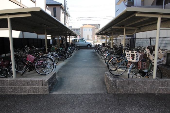 駐輪場 グランドメゾン徳重