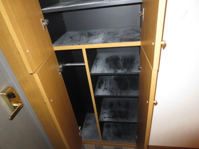 靴箱 フォンティーヌ徳重