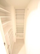 靴箱 ｴｽﾘｰﾄﾞ名古屋STATIONWEST(203)