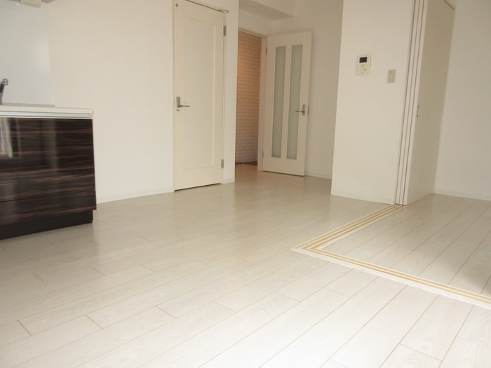 内観写真 ソリッド春岡