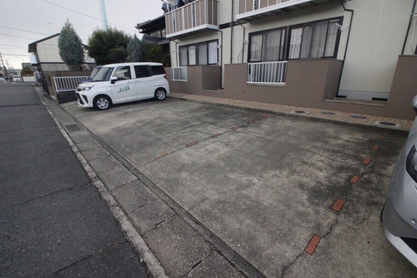 駐車場 ファミール堀部