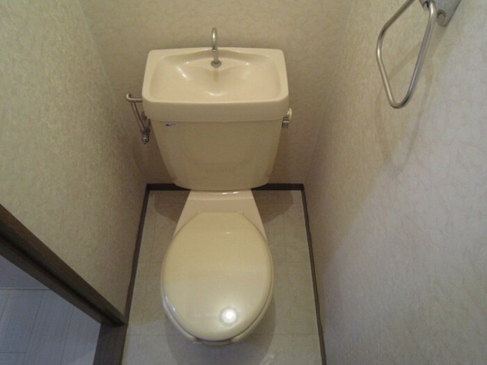 トイレ サンビレッジＢ