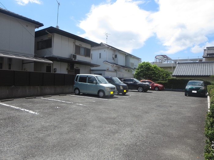 駐車場 シャイン高鐘