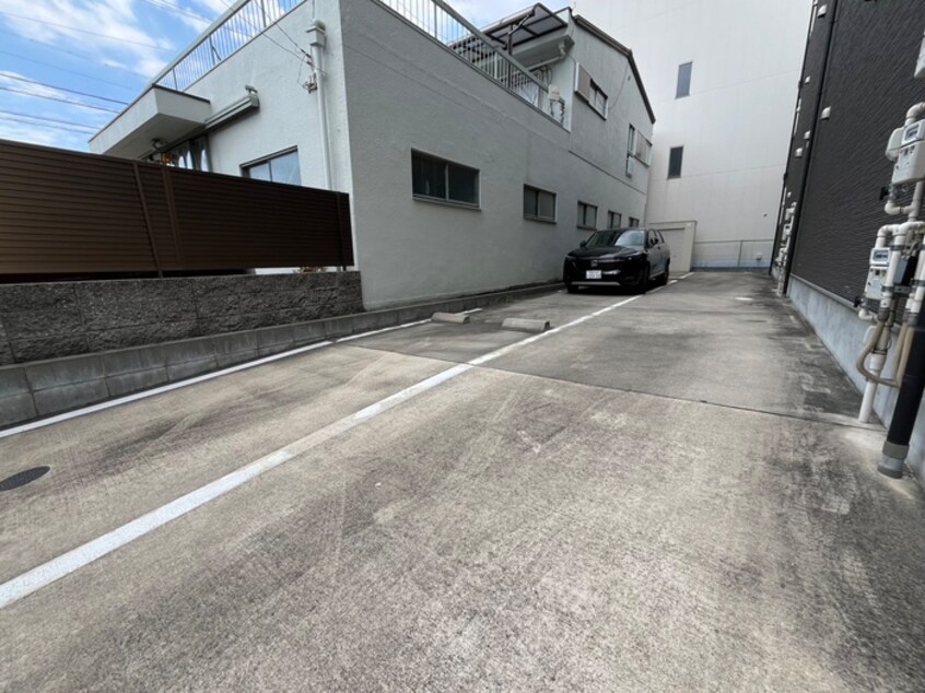 駐車場 ウォ－レン