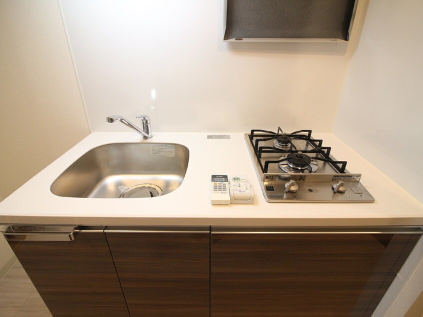 キッチン ﾌﾟﾚｻﾝｽ丸の内ﾘﾗﾃｨ(305)