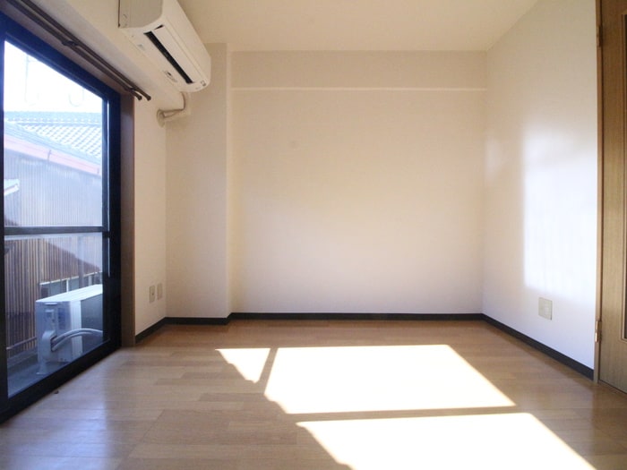 居室 すみれビル