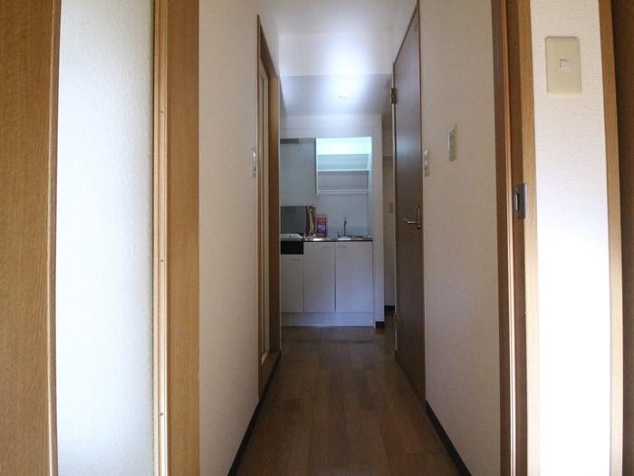 廊下 すみれビル