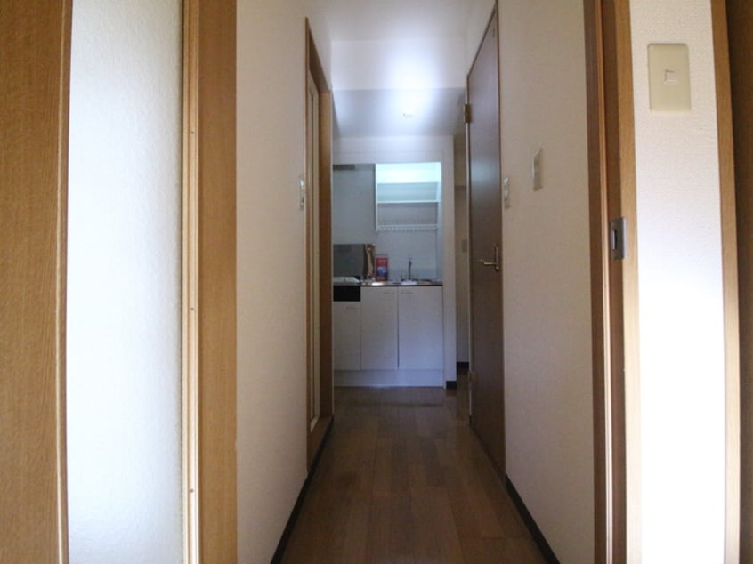 廊下 すみれビル