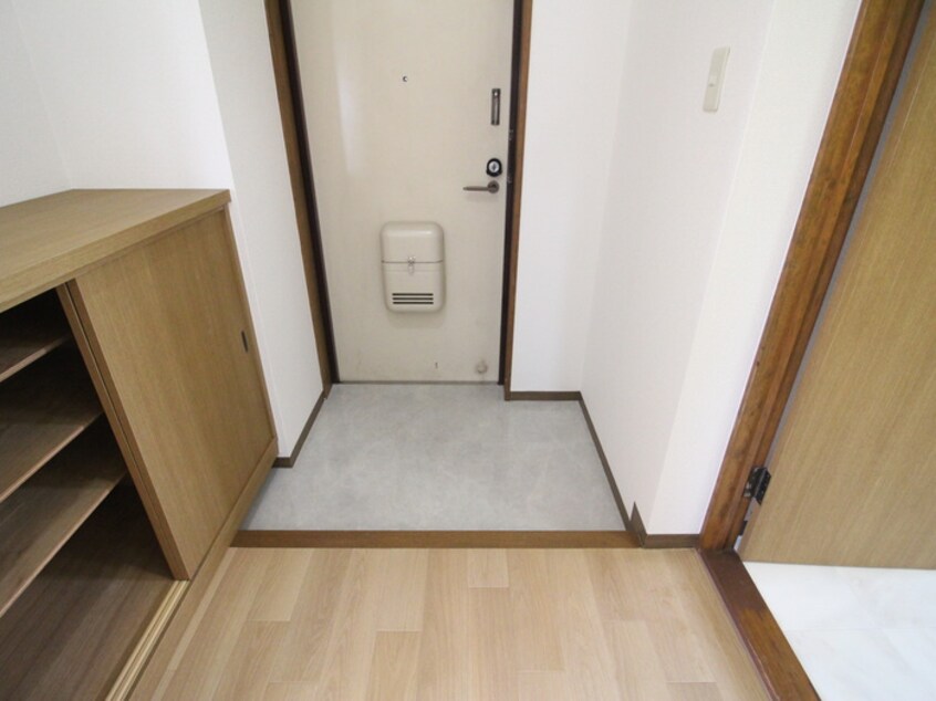 玄関 サンライズ千音寺