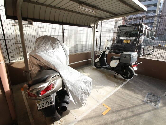 バイク置き場 ﾌﾟﾚｻﾝｽ東別院駅前ｺﾈｸｼｮﾝ(202)