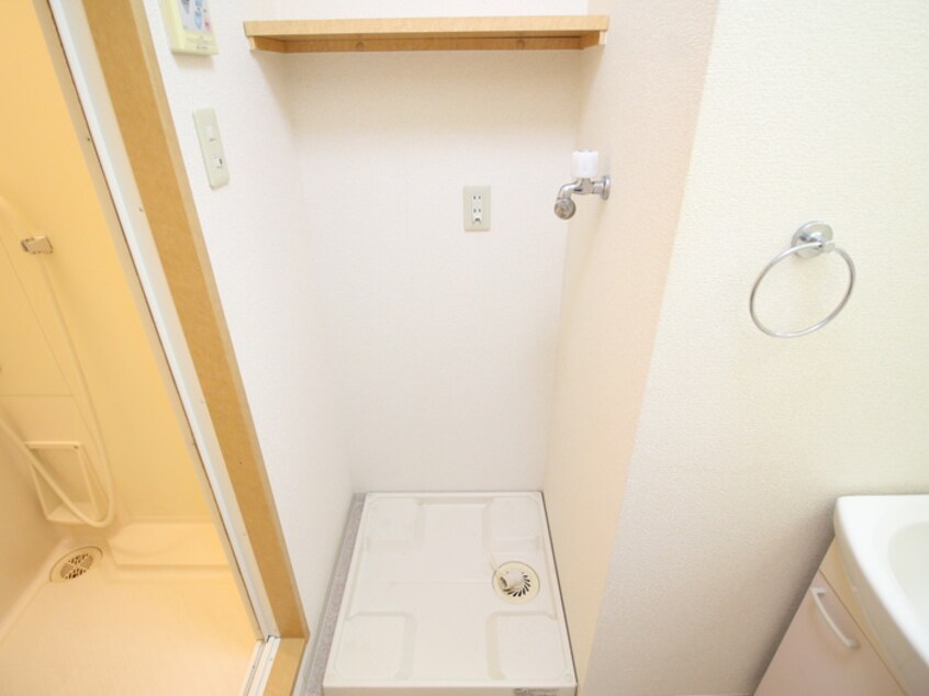 洗濯機置場 びい6植田