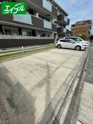 駐車場 アンソレイエトモ