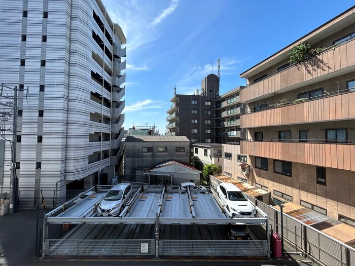 室内からの展望 シーム・ドエル筒井