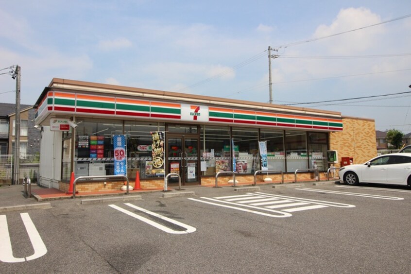 セブンイレブン　大留町店(コンビニ)まで211m cross　road　orange