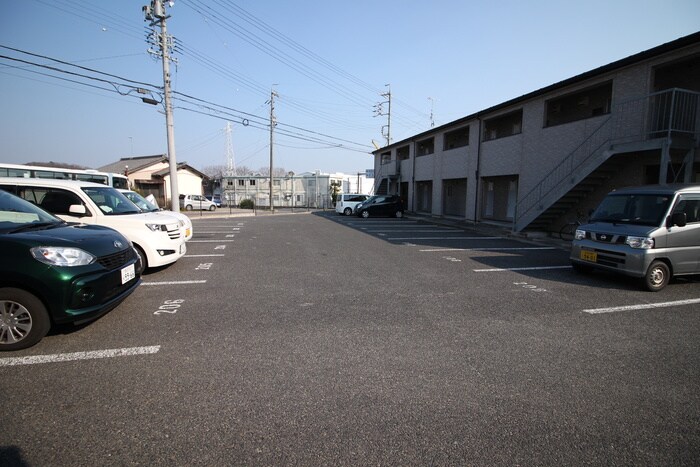 駐車場 青木ヒルズアルファ